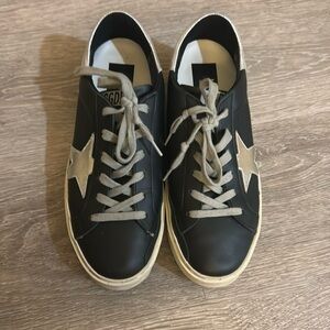 GOLDEN GOOSE SNEAKERS